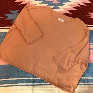 Jamie and the Jones T Top in blush raw silk